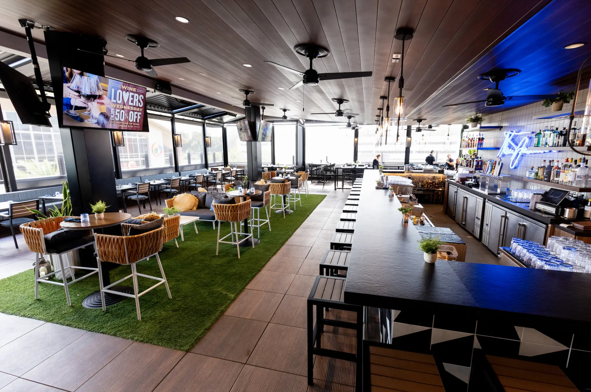 Spurrier's bar and lounge area